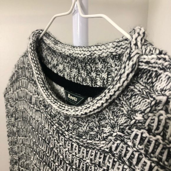 ROOTS CANADA Grey Wool Sleeveless Crewneck Sweater - Picture 2 of 7